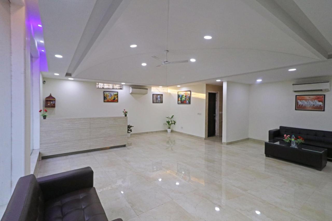 Hotel Ronit Royal Delhi Airport By D'Capitol Ню Делхи Екстериор снимка