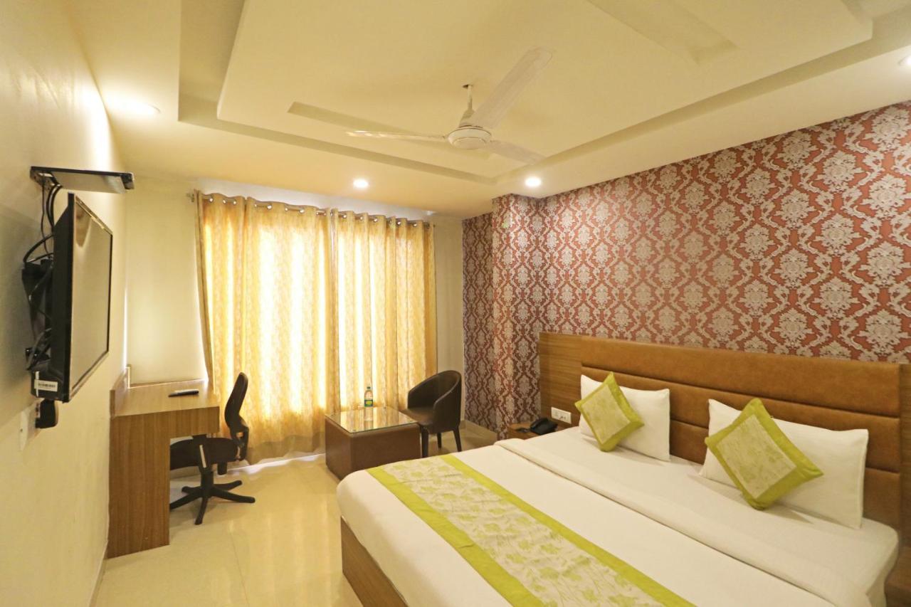 Hotel Ronit Royal Delhi Airport By D'Capitol Ню Делхи Екстериор снимка