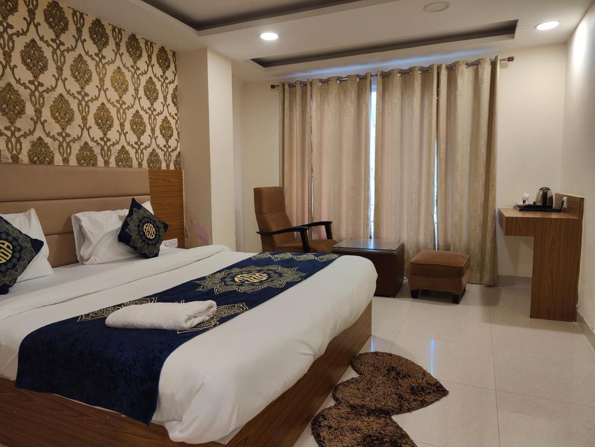 Hotel Ronit Royal Delhi Airport By D'Capitol Ню Делхи Екстериор снимка