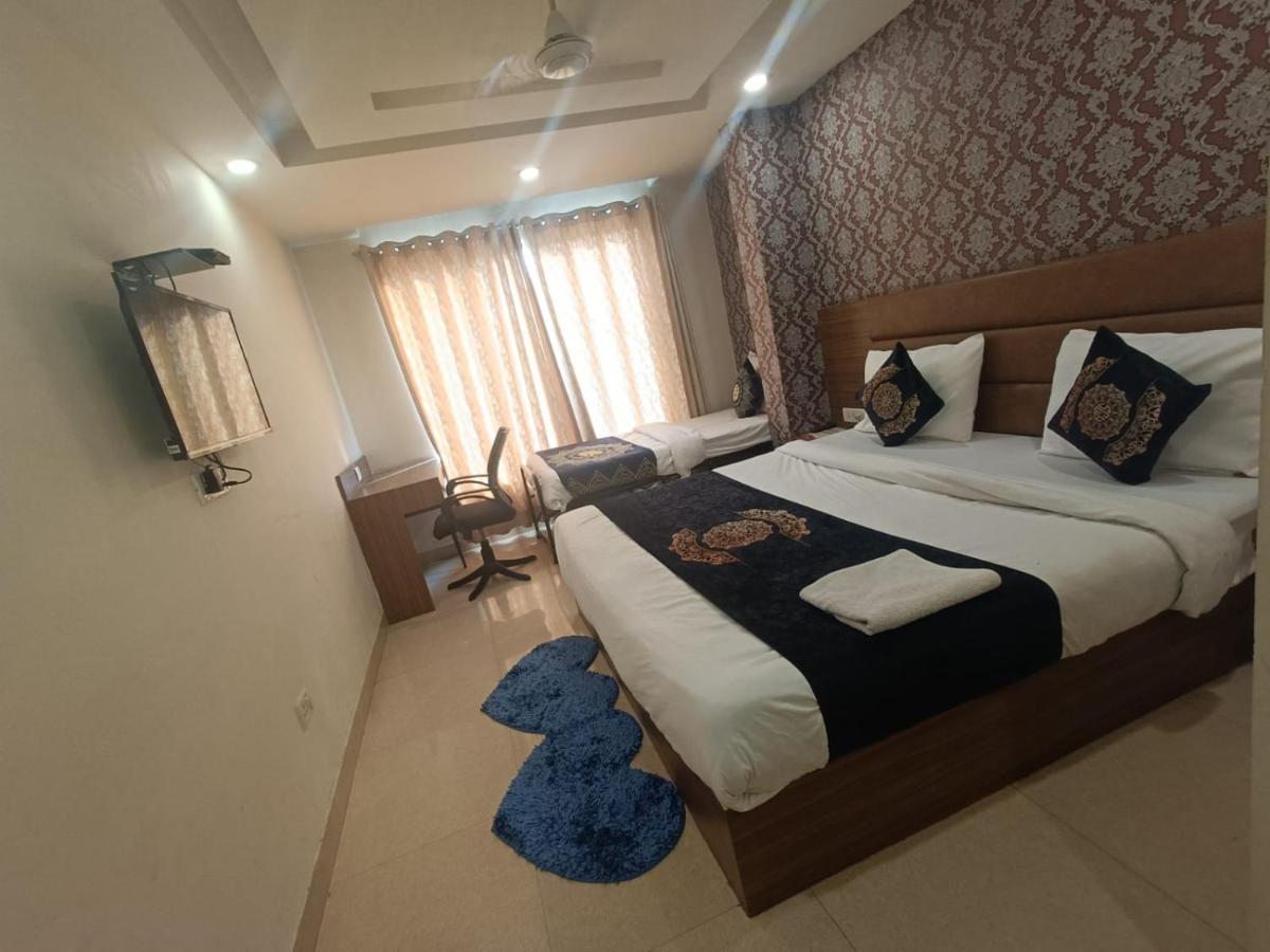 Hotel Ronit Royal Delhi Airport By D'Capitol Ню Делхи Екстериор снимка