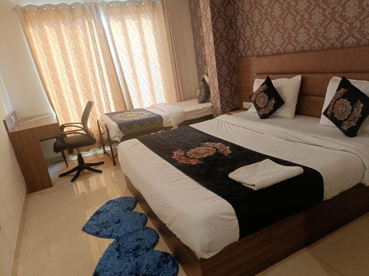 Hotel Ronit Royal Delhi Airport By D'Capitol Ню Делхи Екстериор снимка