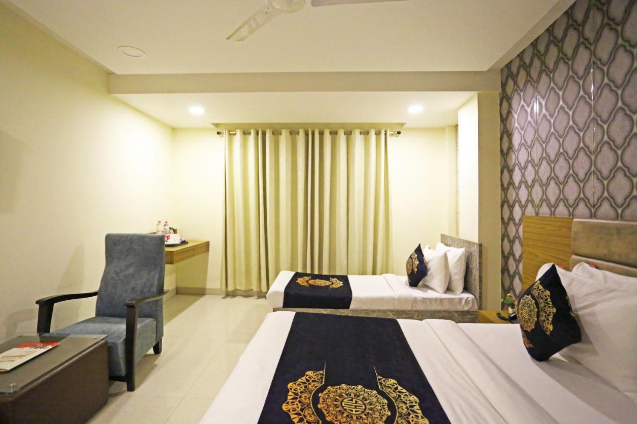 Hotel Ronit Royal Delhi Airport By D'Capitol Ню Делхи Екстериор снимка
